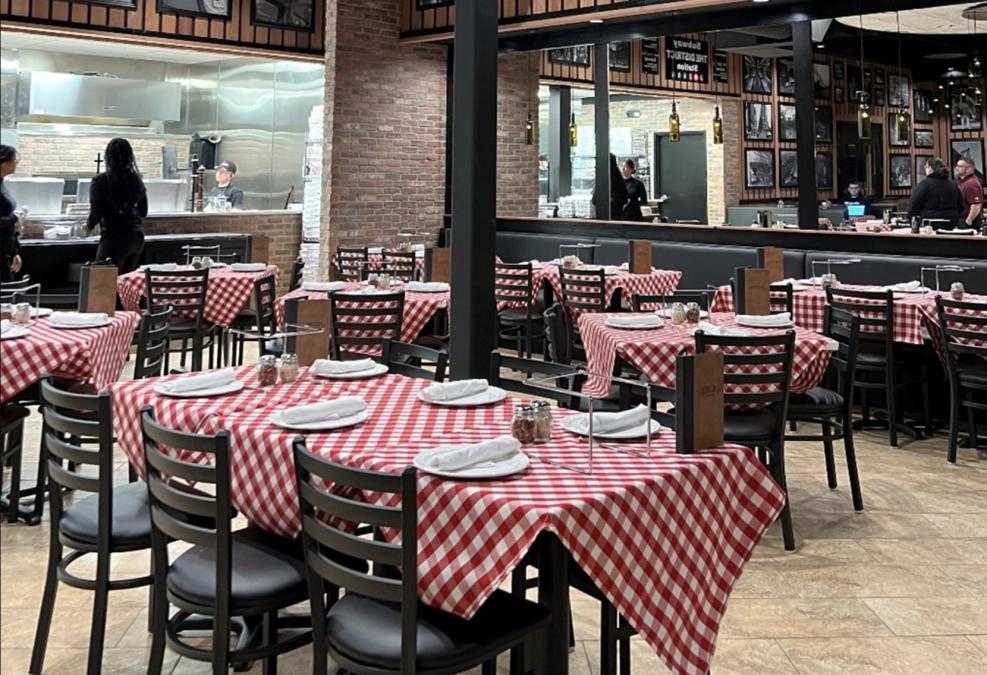 SOLD Successful Pizza Restaurant in the heart of Hallandale Beach